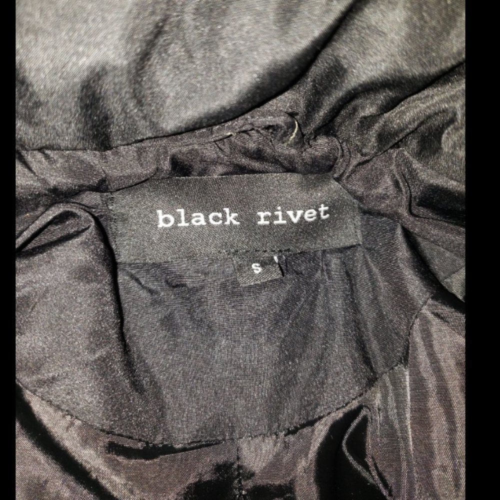 Black Rivet winter jacket - Picture 4 of 6